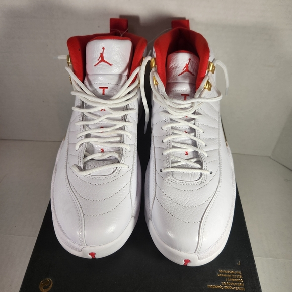 Men's Air Jordan 12 FIBA - Picture 2 of 10